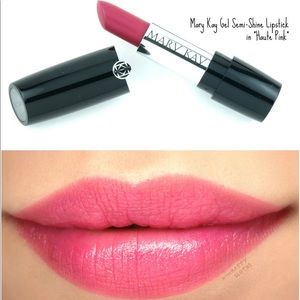 Mary Kay Gel Semi-Shine Lipstick Haute Pink